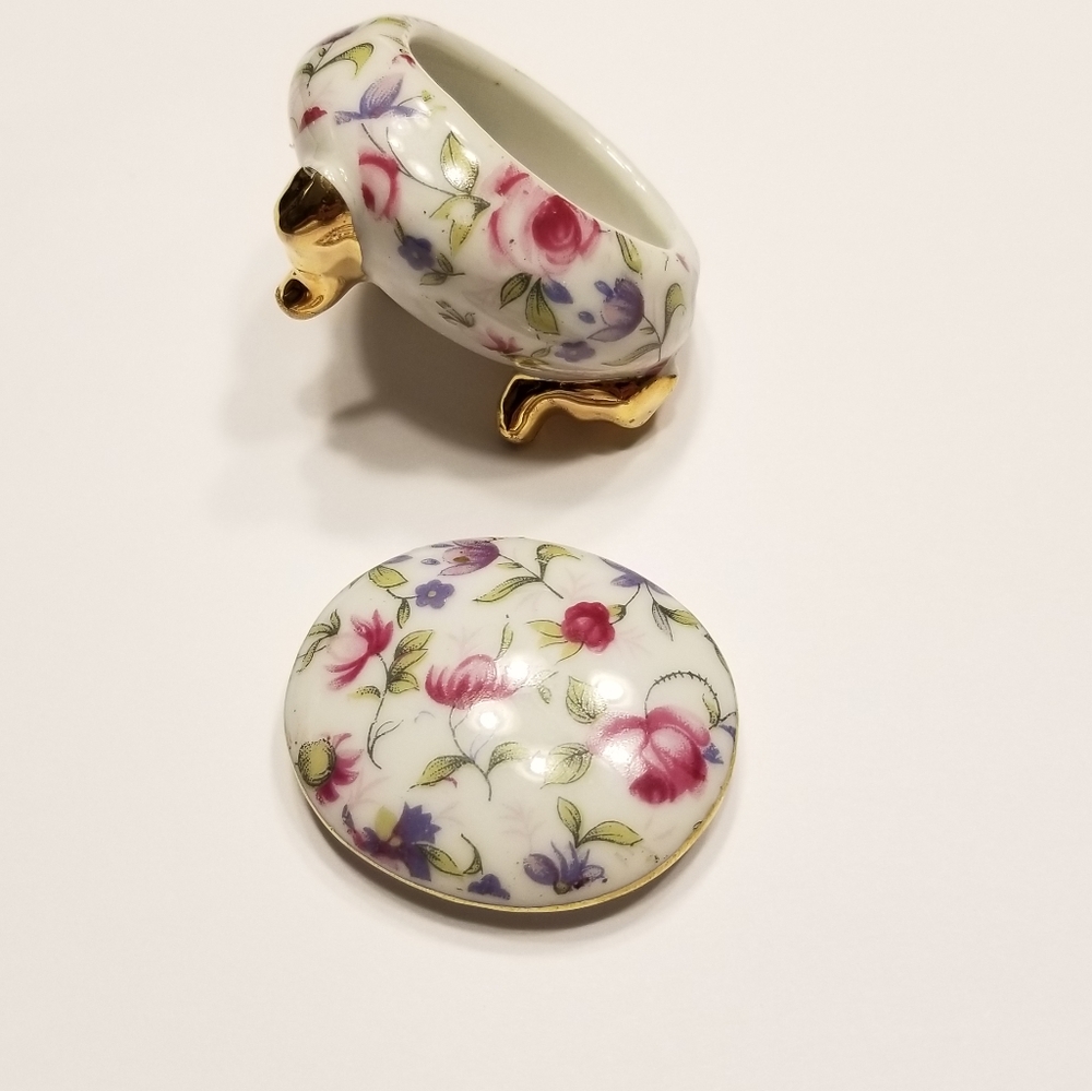 Vintage Mini Footed Trinket Box - Picture 2 of 8